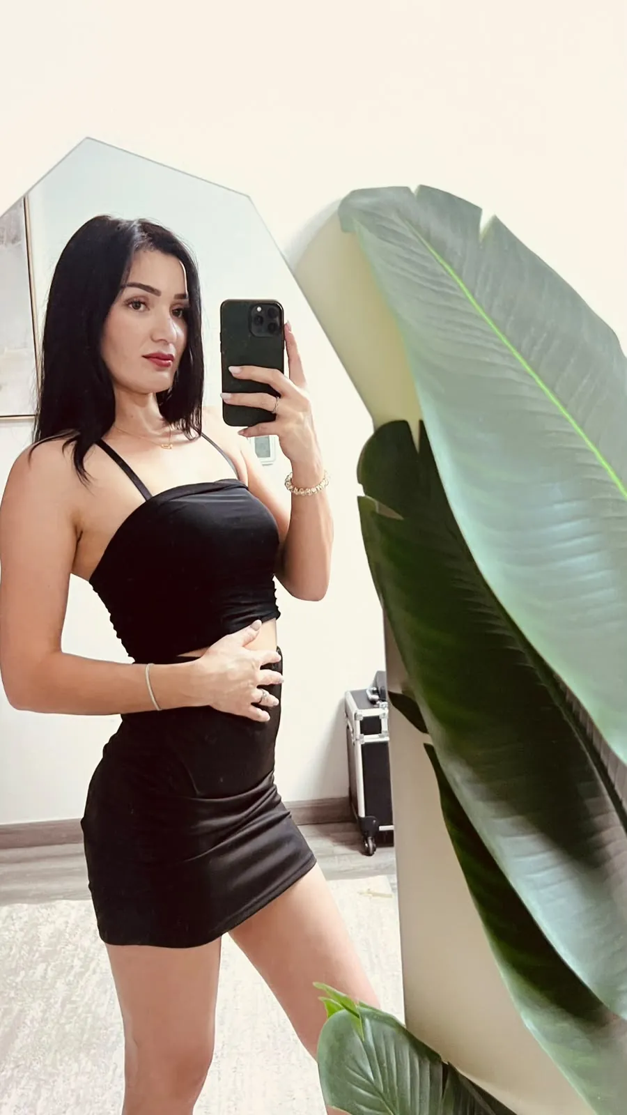 Iren escort in Dubai photo Dubai escort photo