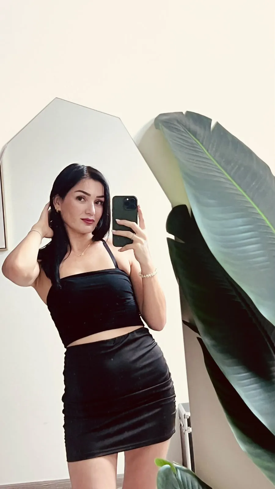Iren escort in Dubai photo Dubai escort photo